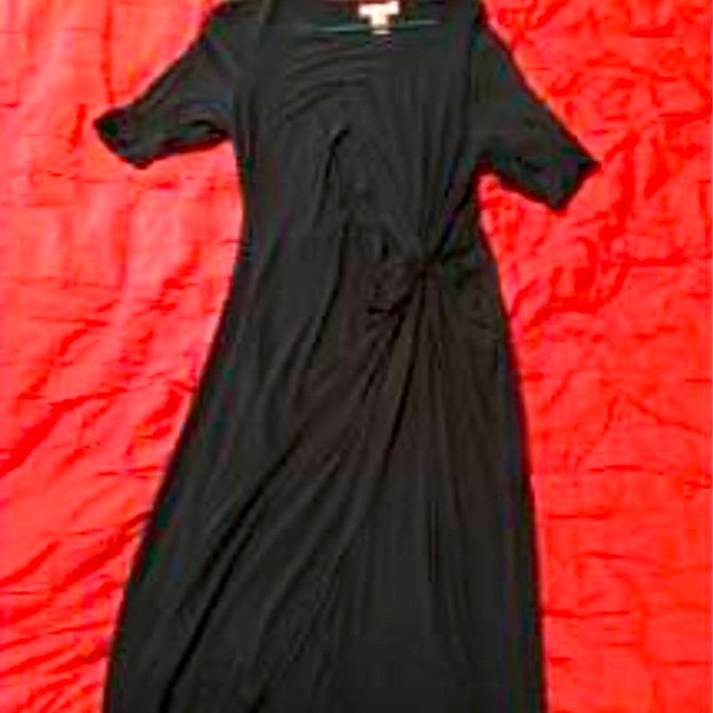 Green maternity dress